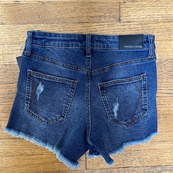 Kendall And Kylie Icon Shorts Denim Jeans Cutoffs Distressed NEW Size 25 - Picture 7 of 8